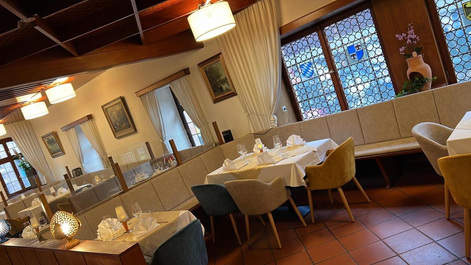 Hotel Alte Brauerei Карлщат Екстериор снимка