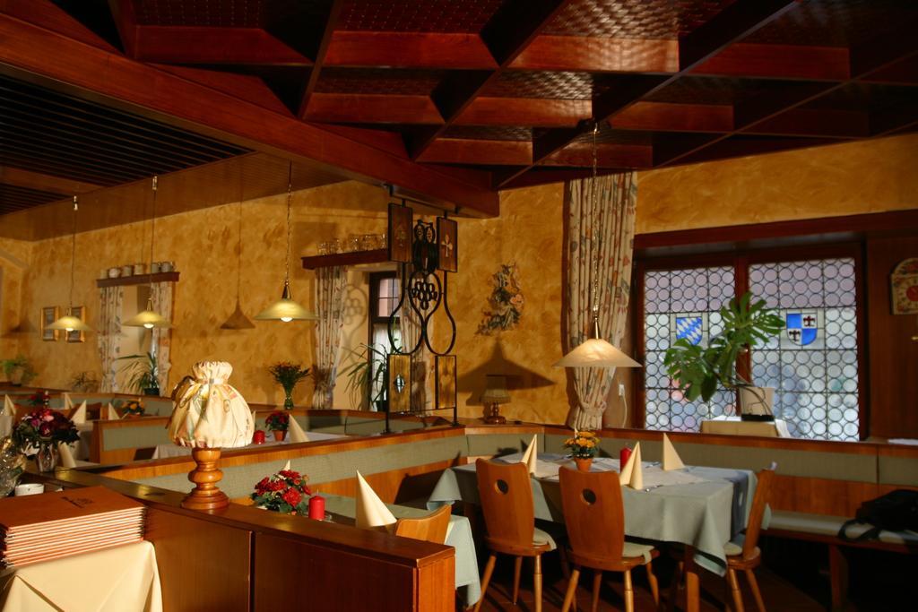 Hotel Alte Brauerei Карлщат Екстериор снимка